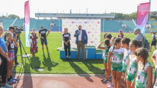 Ивет Лалова събра 330 деца за "Открий шампиона в теб"