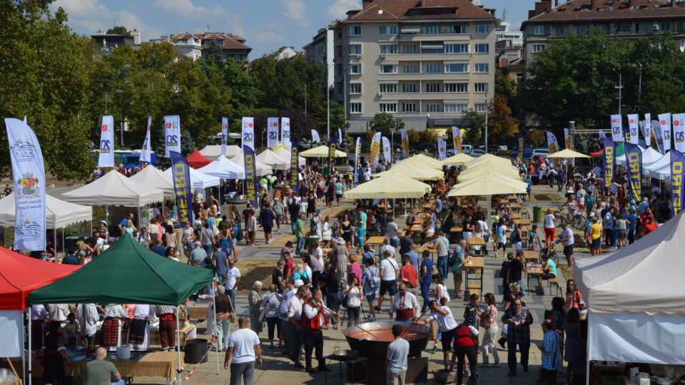 Многохиляден Фолк фест откри София ърбан зона спорт 2019 | StandartNews.com