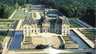 Обраха замък във Франция