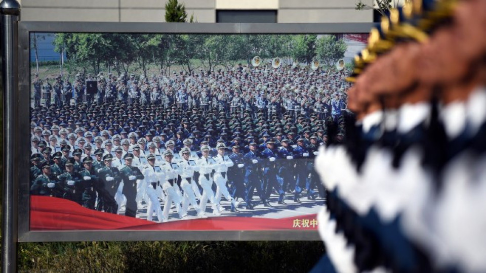 Китай дарява 620 000 телевизора за военния парад | StandartNews.com