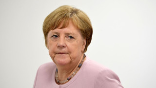Пишат сценарии за края на Меркел