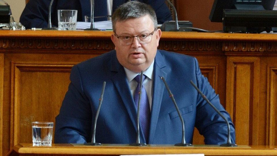 Депутатите изслушват Сотир Цацаров за БНР | StandartNews.com