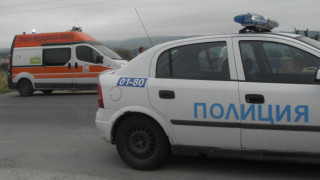 Шофьор на маршрутка вади нож на друг водач в София