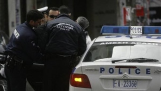 Хасковски ван с 20 мигранти задържаха в Гърция