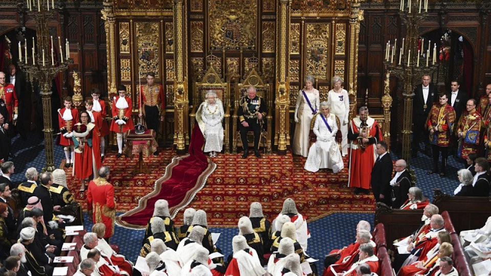 Брекзит на 31 октомври е приоритет за Елизабет II | StandartNews.com