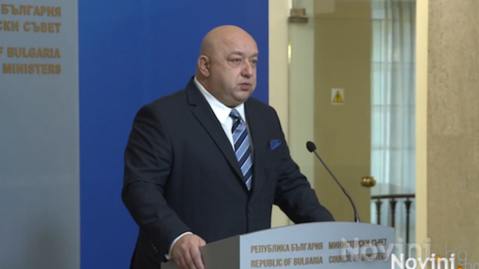 Кабинетът иска оставката на Борислав Михайлов | StandartNews.com