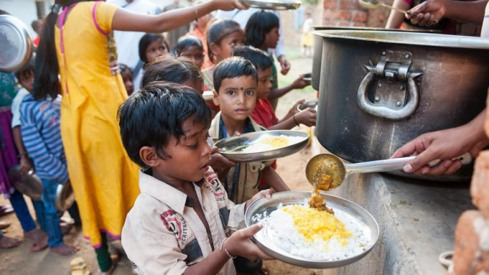 820 млн. в света страдат от глад, 155 млн. са деца | StandartNews.com