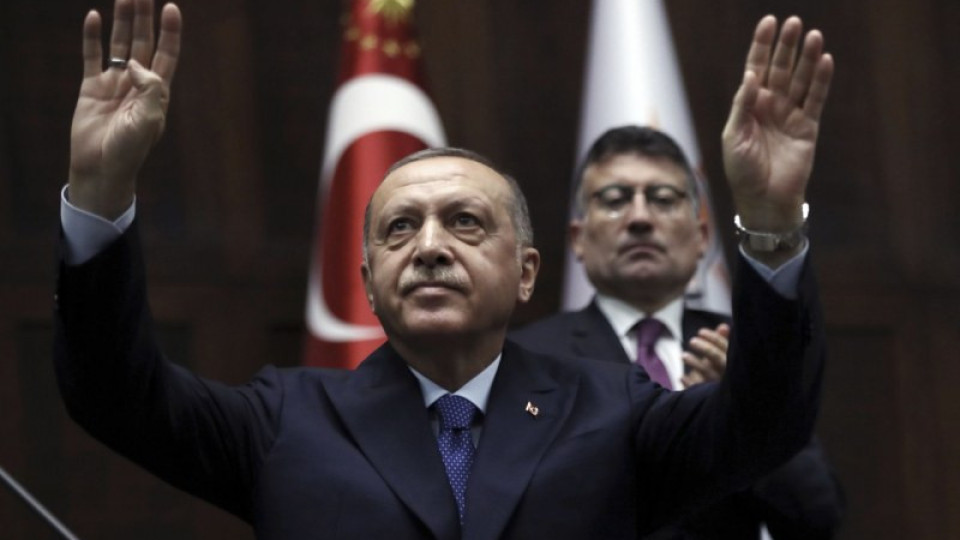 Турция спира военната операция в Сирия за 120 часа | StandartNews.com