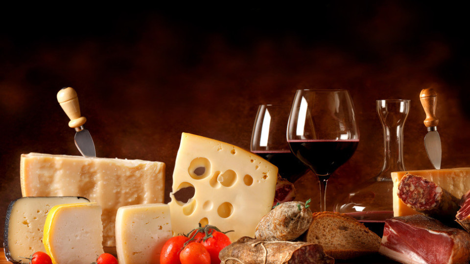 Сирене и вино от ЕС - вече с мита в САЩ | StandartNews.com