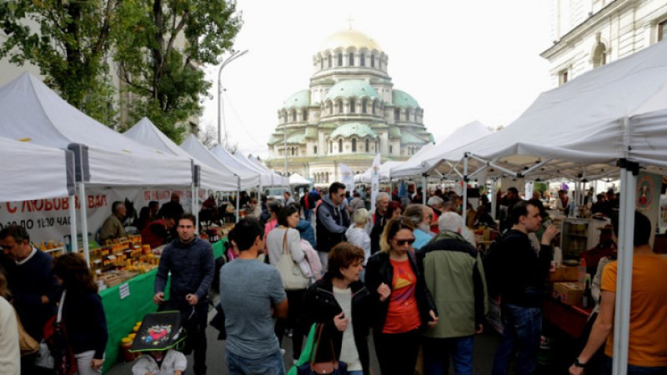 Фермерски фестивал пред храма „Александър Невски” | StandartNews.com