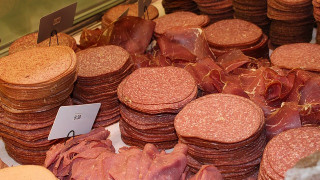 Заради АЧС ядем замразено свинско от Западна Европа