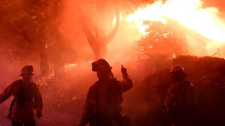 Огнен ад в Калифорния, евакуират 40 000 души