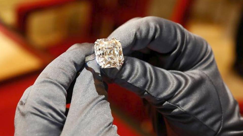 Апаши свиха диамант за 2 милиона долара | StandartNews.com