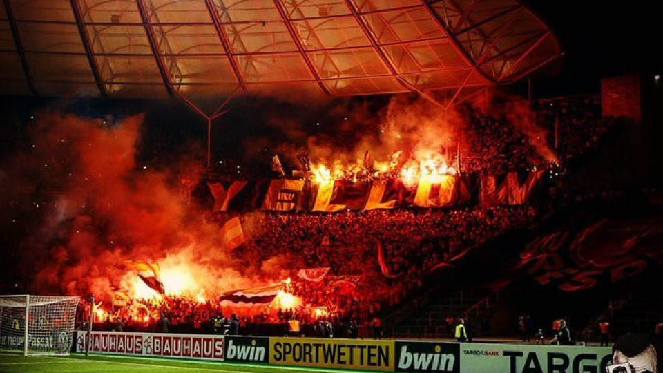 35 000 от Дрезден взривиха Берлин на мач (ВИДЕО) | StandartNews.com