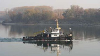 Корабоплаването по Дунав е затруднено