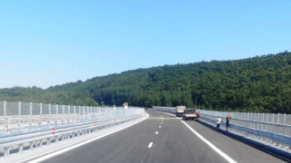 Ограничено движение по част от магистрала Тракия