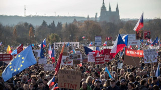 Стотици хиляди чехи с ултиматум към премиера Бабиш