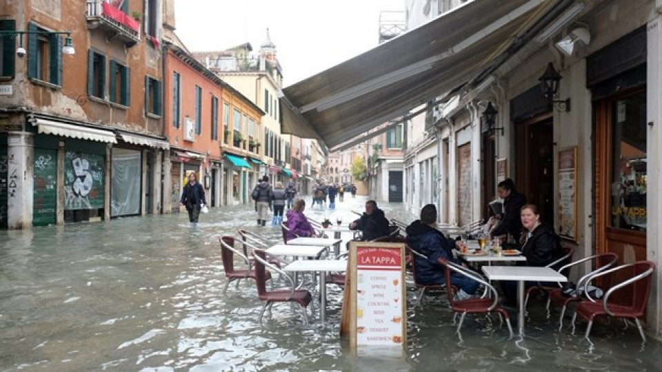 Трети път за седмица Венеция е под вода | StandartNews.com