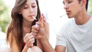 15-годишните у нас  пушат като комини