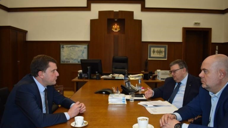 Кметът на Перник на среща с Цацаров и Гешев | StandartNews.com