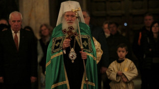 Патриархът: Бог не е в  силата, а в правдата!