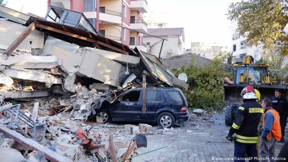 Расте броят на жертвите в Албания | StandartNews.com