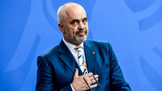 Албанският премиер призова за помощ
