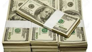 САЩ слага мита за $2,4 млрд. на френски стоки