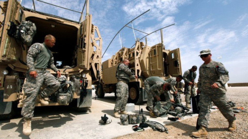 Пет ракети паднаха в база в Ирак | StandartNews.com