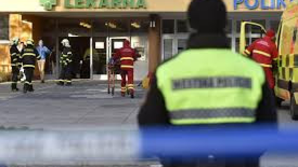Стрелецът в чешката болница се самоуби | StandartNews.com