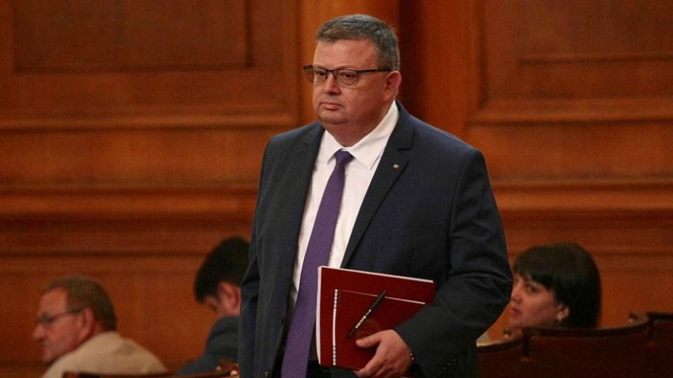 Избраха Цацаров, днес  подава оставка във ВСС | StandartNews.com