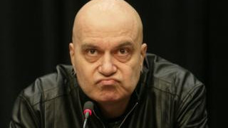 Слави Трифонов поиска оставката на Джамбазки