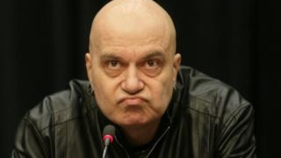 Слави Трифонов поиска оставката на Джамбазки | StandartNews.com