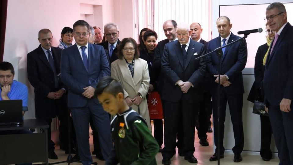 Болница получи апарат-дарение от малтийски рицари | StandartNews.com