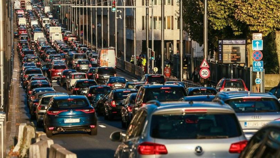 Брюксел удря тесла на дизели от преди 2005 г. | StandartNews.com