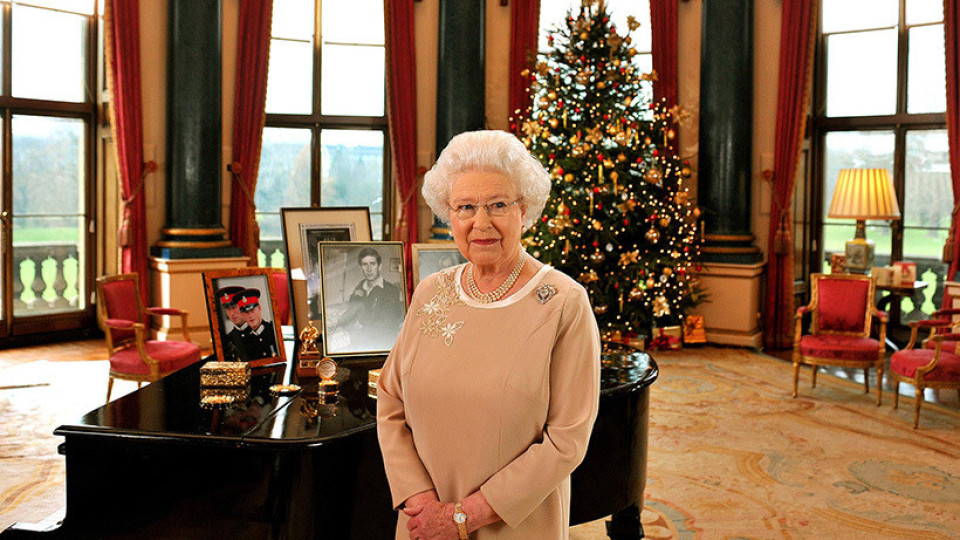Кралица Елизабет: Годината не премина гладко | StandartNews.com