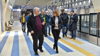 Още тестват третата линия на метрото (СНИМКИ)