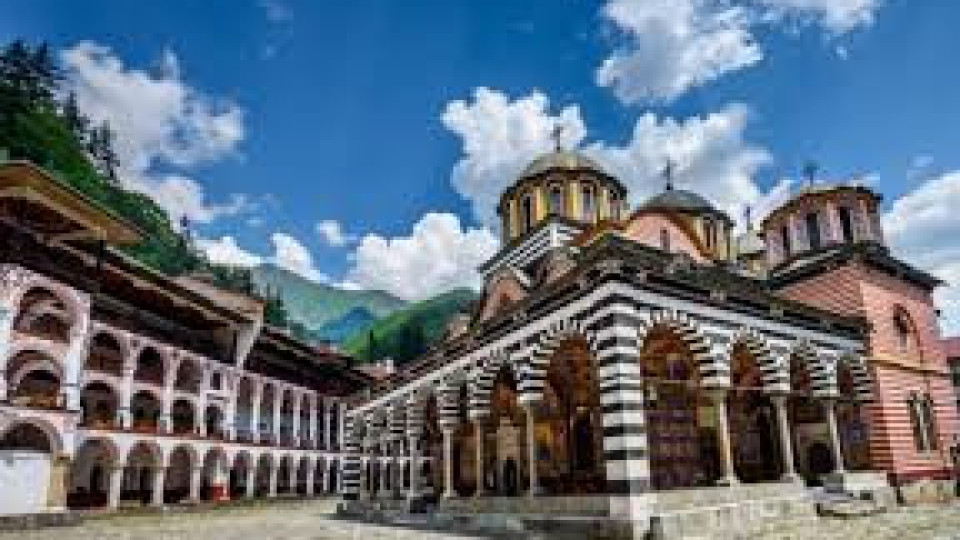 Рилският манастир се препълни. Панихида в памет на Борис III | StandartNews.com