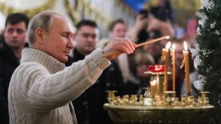 Путин посрещна Рождество в Санкт Петербург (СНИМКИ)