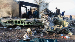 Черните кутии на сваления самолет отиват в Киев