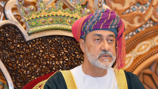 Вижте новия султан на Оман (СНИМКИ)
