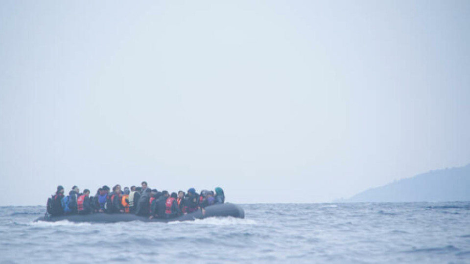 Спипаха 14 мигранти в гръцки води | StandartNews.com