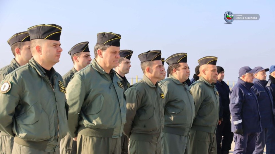 Обучават първите български пилоти за F-16 | StandartNews.com