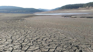 Жестока суша мъчи една трета от планетата