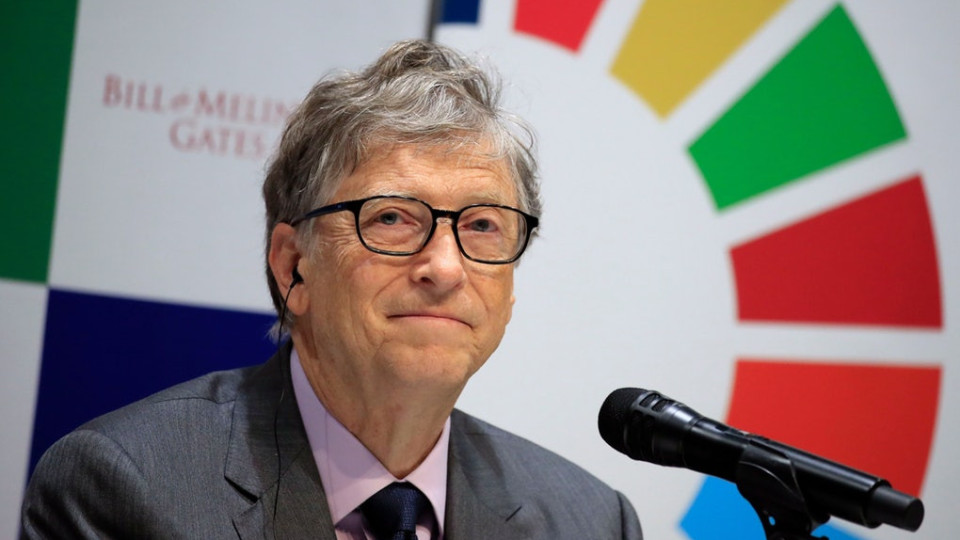 Бил Гейтс се бърка $10 млн за борба с коронавируса | StandartNews.com