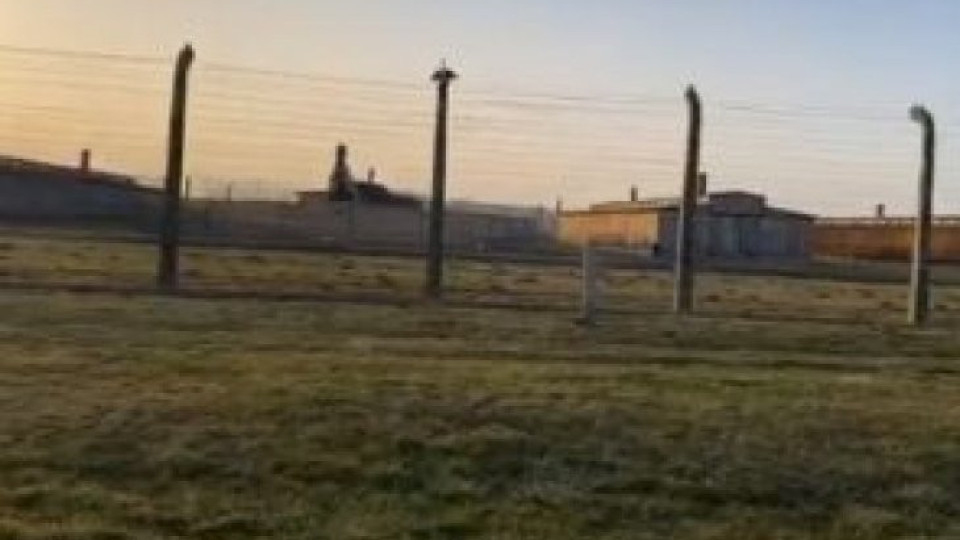 Борисов е в Полша, показа ни Аушвиц | StandartNews.com