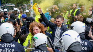 Белгия блокирана, протестират транспортни служители