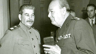 Защо Русия вади листчето на Чърчил и Сталин