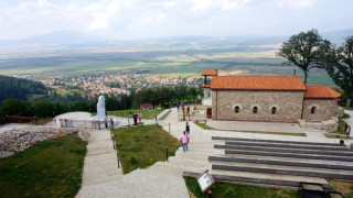 Белчин лекува с вълшебна минерална вода