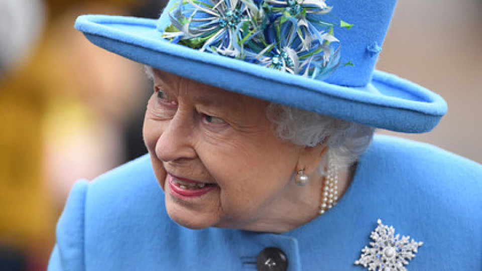 Кралицата с таен знак към Меган | StandartNews.com